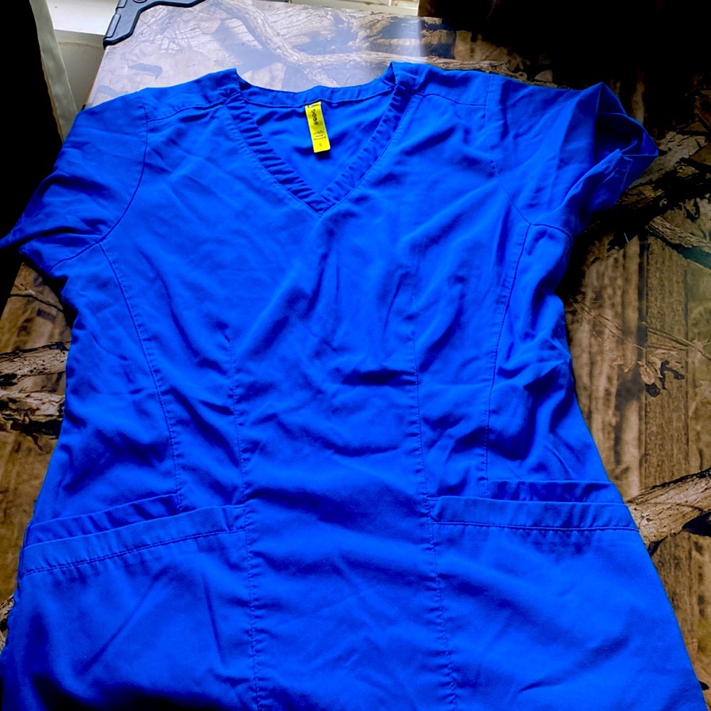 AeroWink Scrub Top Size Small